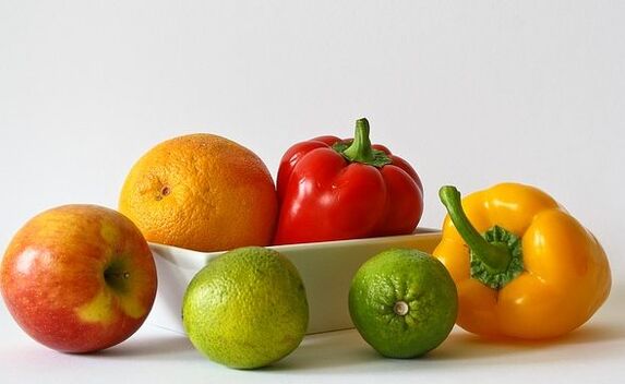 Manzanas, naranjas, pimientos y limas